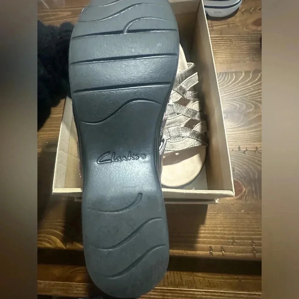 Clarks Metallic Silver Strappy Slide Sandals - Picture 2 of 4